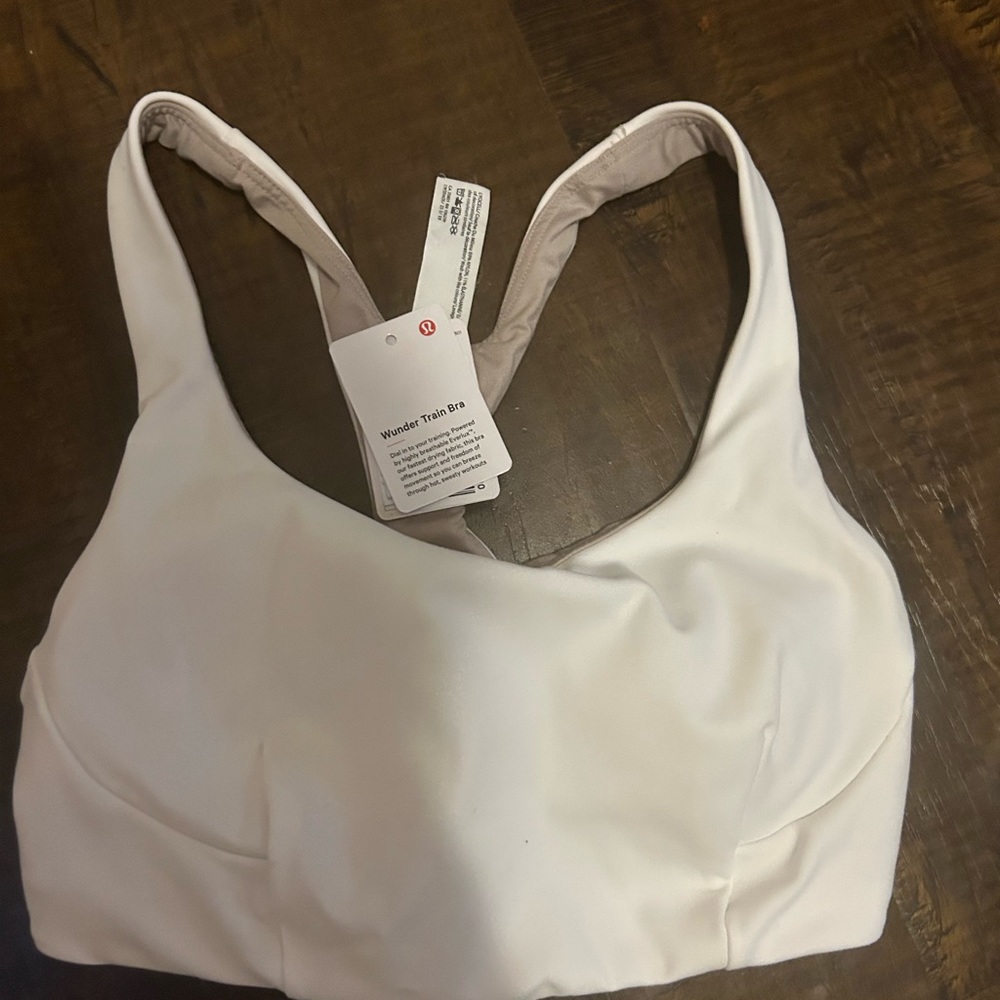 Lululemon wunder trainer bra